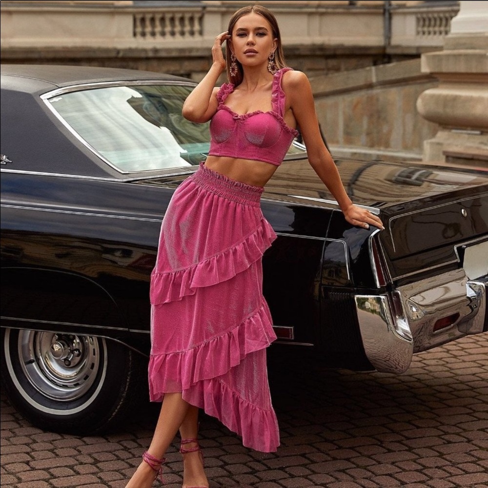 Stunning pink two piece skirt matching set XS